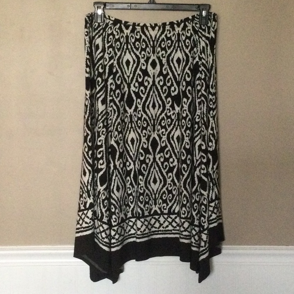 Women’s plus size 18 skirt. Excellent condition.